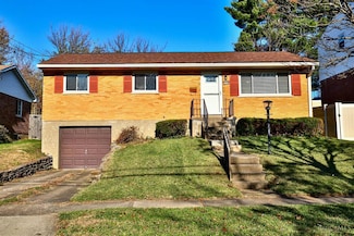 1308 Meadowbright Ln, Cincinnati, OH 45230