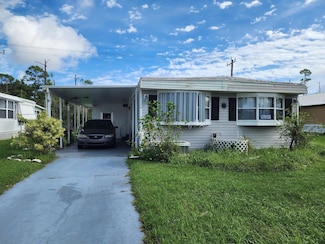 10 San Juan Ln, Port St. Lucie, FL 34952
