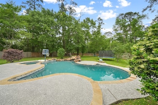 14014 Lakewood Crossing Blvd, Houston, TX 77070