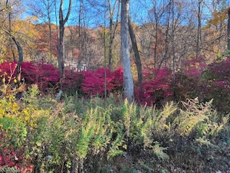 9 Old Woodland Trail, Oak Ridge, NJ 07438