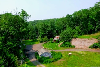 167 Toddy Hill Rd, Sandy Hook, CT 06482