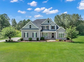 1112 River Pointe Dr, Albany, GA 31701