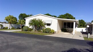 452 Par Dr Unit 371, Frostproof, FL 33843