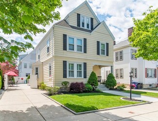 41 Bayswater St, Boston, MA 02128
