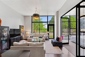 215 10th Ave S Unit 112, Minneapolis, MN 55415
