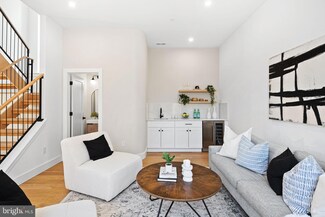 4315 Boone St, Philadelphia, PA 19128