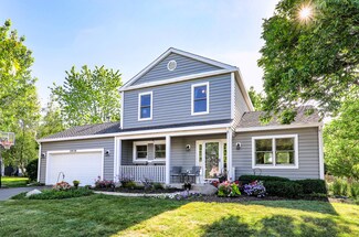 2058 University Dr, Naperville, IL 60565