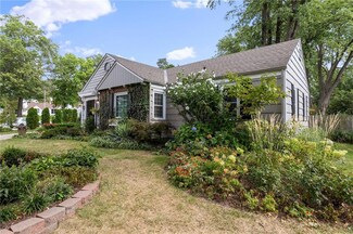 5419 Canterbury Rd, Fairway, KS 66205