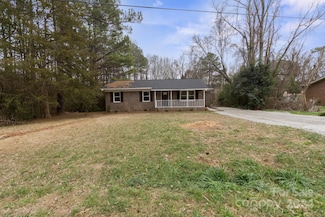 1975 W Wall St, Wadesboro, NC 28170