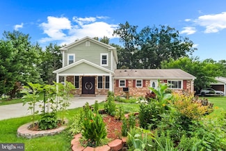 3709 Forestdale Ave, Woodbridge, VA 22193