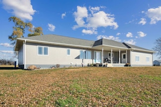 1882 Central Ave, Jesup, IA 50648