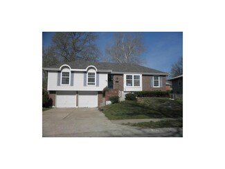 10502 Wallace Ave, Kansas City, MO 64134