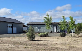57777 Maple Circle Rd, Christmas Valley, OR 97641