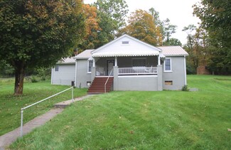 6095 Seneca Trail S, Ronceverte, WV 24970
