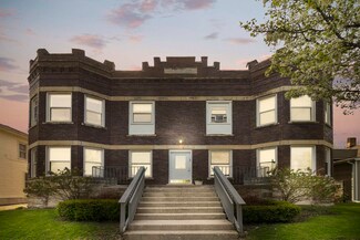 305 N Hickory St, Joliet, IL 60435