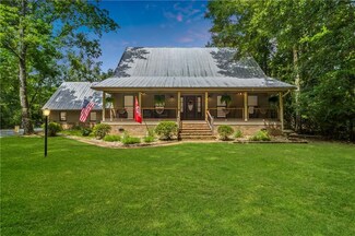 624 Poupee Ln, Slidell, LA 70460