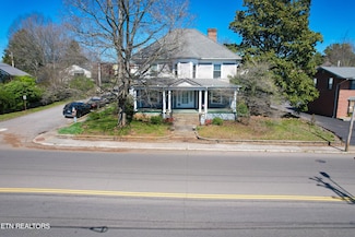 728 W 1st St N, Morristown, TN 37814