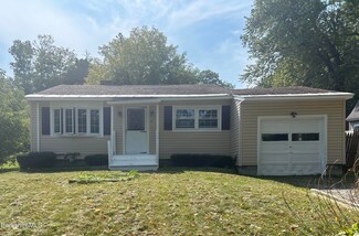 20 Irwin St, Lanesboro, MA 01237