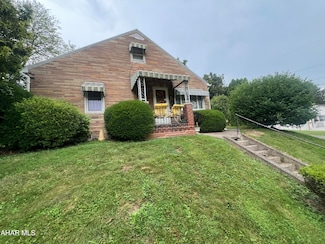 100-102 Logan Ave, Altoona, PA 16602
