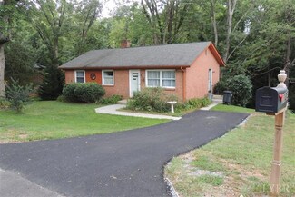 1125 Ardmore Dr, Lynchburg, VA 24501