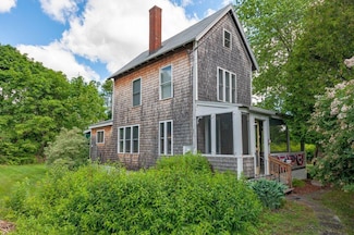 320 Long Sands Rd, York, ME 03909