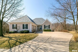 30 Sandstone Ct, Le Claire, IA 52753