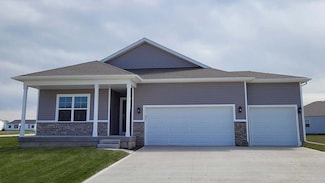6220 Harvest Dr, Bellevue, NE 68157