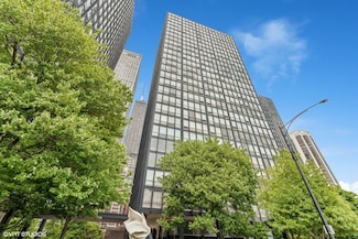 880 N Lake Shore Dr Unit 4E, Chicago, IL 60611