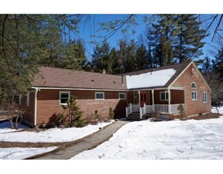 2 Old Stage Rd, West Hatfield, MA 01088