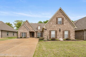 2686 Champion Hills Dr, Southaven, MS 38672
