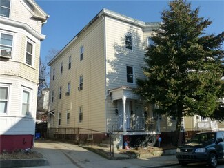 67 Felix St, Providence, RI 02908