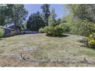 8807 SW Capitol Hwy, Portland, OR 97219