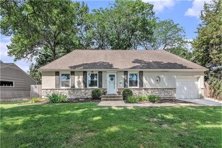 9204 Washington St, Kansas City, MO 64114