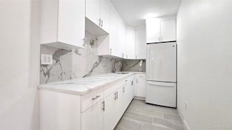 63-87 Fitchett St Unit 2FL, Flushing, NY 11374