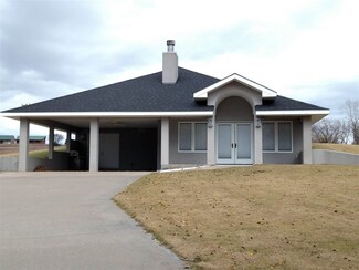 30 NW Tomahawk E, Medicine Lodge, KS 67104
