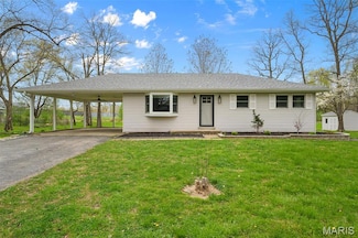 1399 Valli Ln, Saint Charles, MO 63304