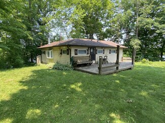 5613 E Saugana Trail, Rolling Prairie, IN 46371