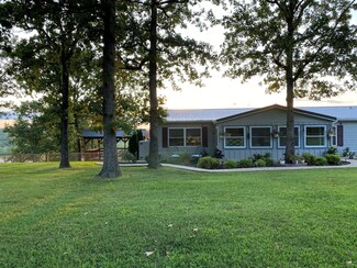 1302 Lakeway Rd, Kissee Mills, MO 65680