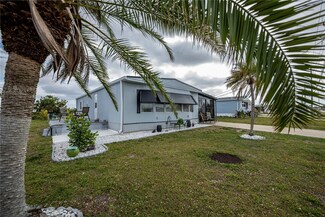 1371 Flamingo Dr, Englewood, FL 34224