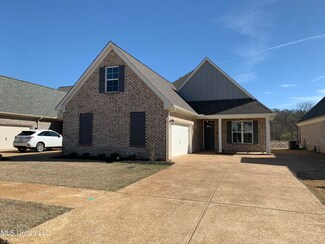 2184 Watson View E, Nesbit, MS 38651