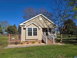 1536 Cumberland Rd, Farmville, VA 23901