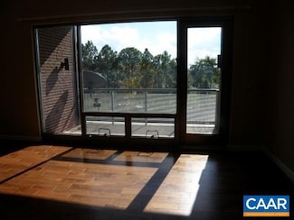 112 5th St SE Unit 3E, Charlottesville, VA 22902