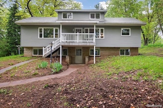 7141 Murray Rd, Jackson, MI 49201
