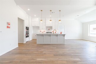 9308 NW 88th St, Yukon, OK 73099