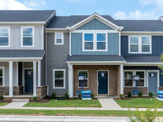 713 Chandler Stone Dr, Zebulon, NC 27597