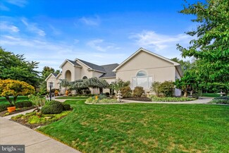 2717 Huntfield Dr, York, PA 17404