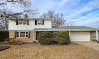 2620 Bordeaux Dr, Rockford, IL 61114