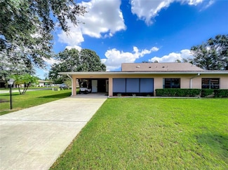 302 Genesis Pointe Dr, Lake Wales, FL 33859
