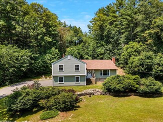 12 Ross Dr, Londonderry, NH 03053