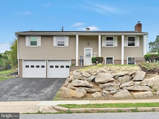 315 Morrison Rd, Reading, PA 19601